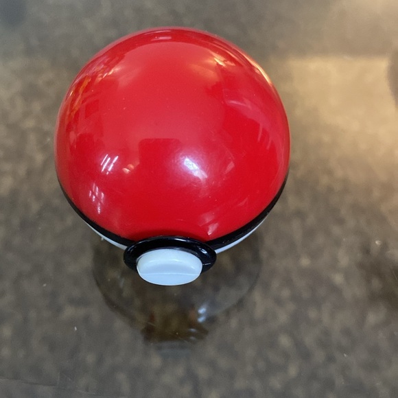 Vintage Pokemon Ivysaur PokeBall 1999 - Picture 2 of 7